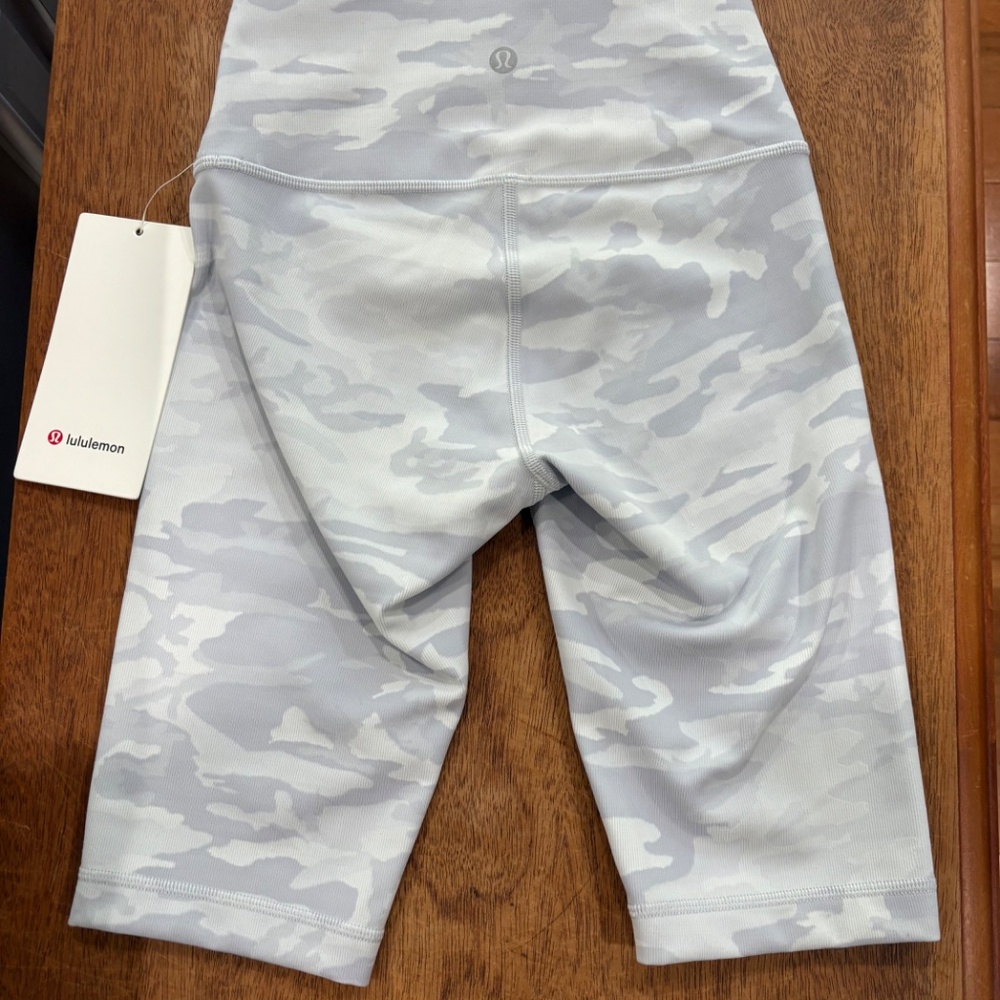 Lululemon Wunder Under Short 10" *Ribbed Incognito Camo Jacquard Alpine White St - Picture 6 of 9